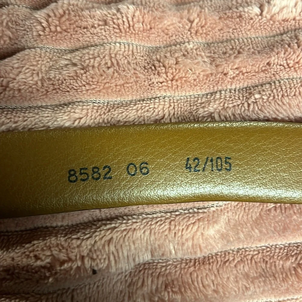 Men’s Wearhouse belt for men full grain leather handmade in Italy 42 measures 50